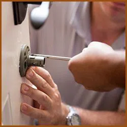 Interstate Locksmith Shop Lewisville, TX 214-775-9215 - 3-cheap-locksmith